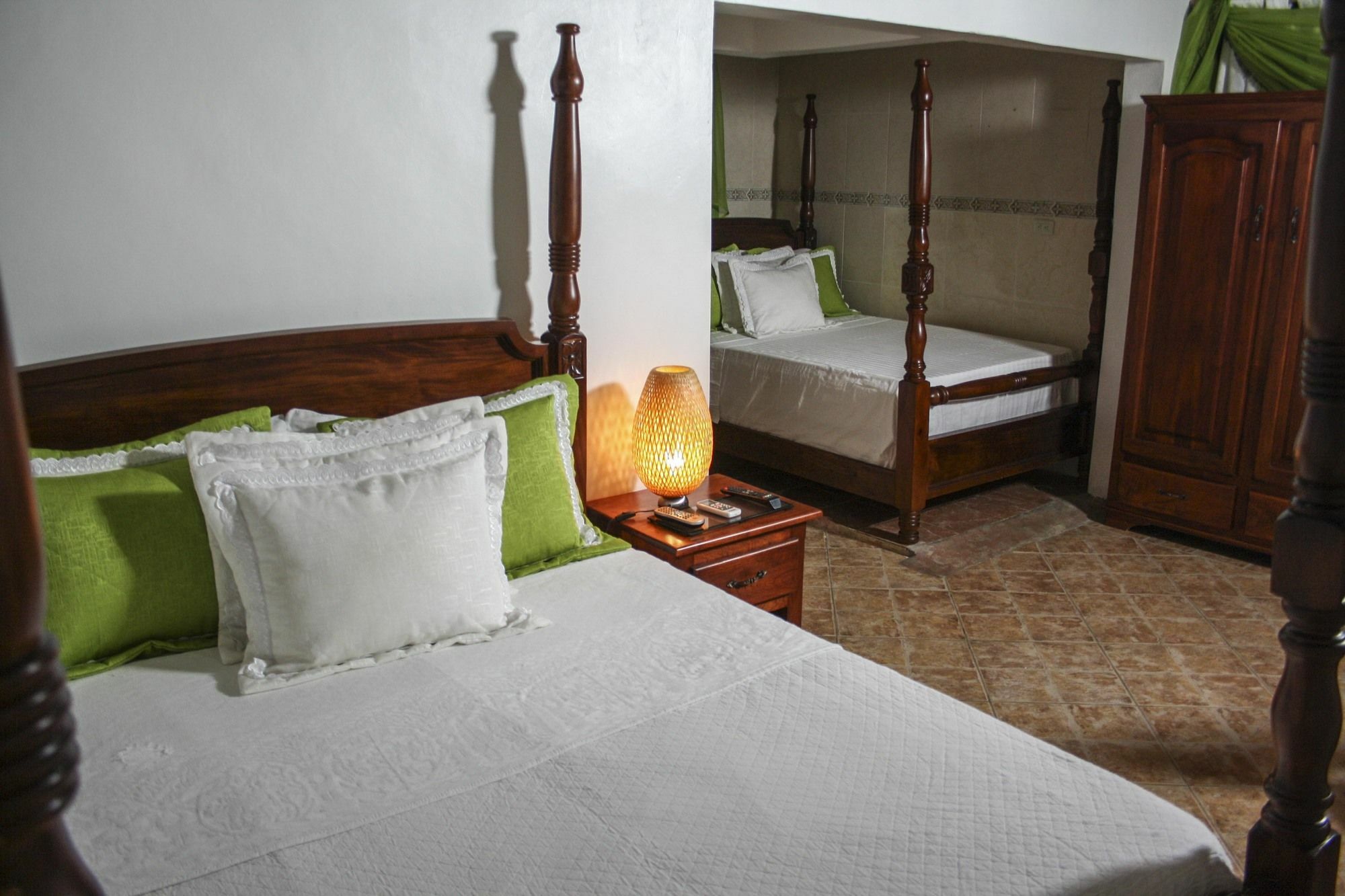 Hotel Sea Breeze Paraiso  Екстер'єр фото